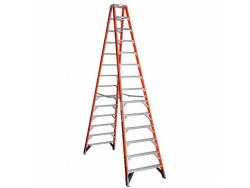 Step Ladder 16' Fiberglass