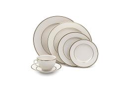China<br />Ivory with Gold Rim Collection