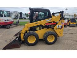 Cat Skidsteer Loader #246-07